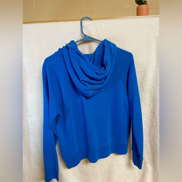 Levi’s Hoodie - Picture 2 of 3